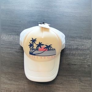 Girls Billabong (youth) snap back white hat